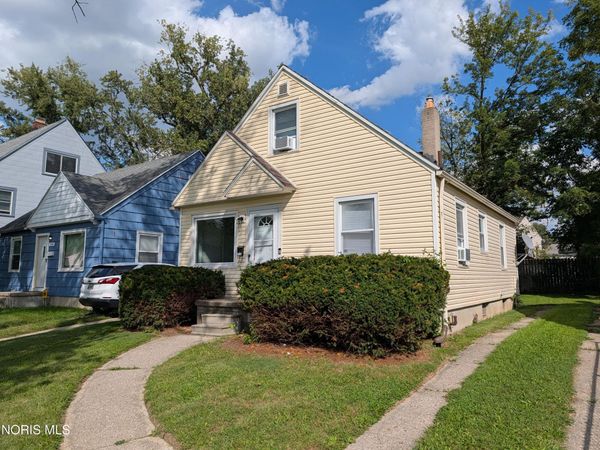 1910 Fernhill Road , Toledo, OH 43607