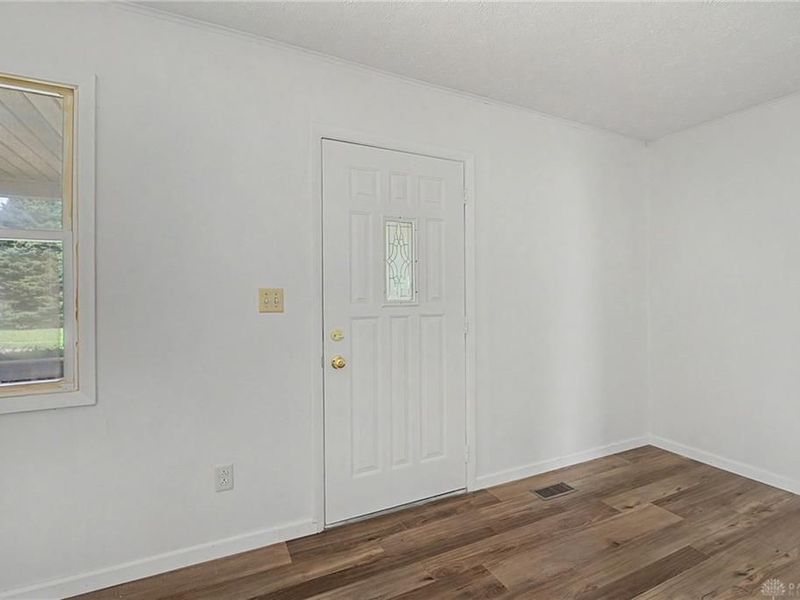 413 N Church Street, New Carlisle, OH 45344 Photo 6