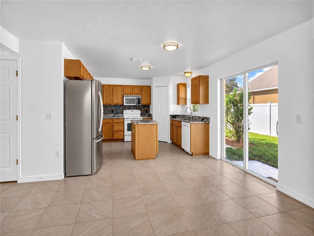5985 Ridge Lake Circle , Vero Beach, FL 32967 Photo
