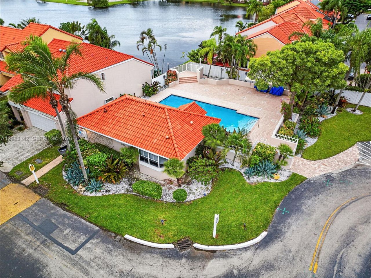 3215 N 36th Ave, Hollywood, FL 33021 Photo