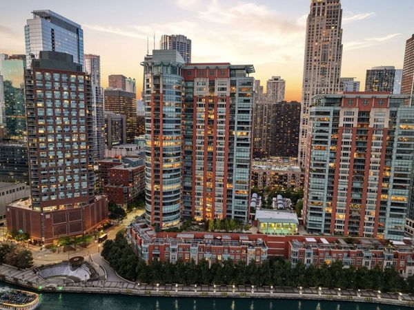 415 E North Water Street, Unit 2805, Chicago, IL 60611
