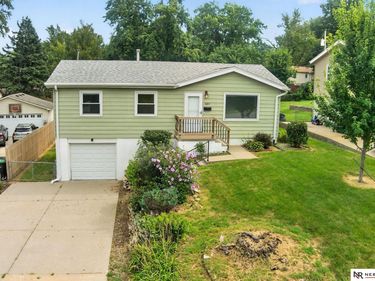3209 S 90th Avenue, Omaha, NE 68124
