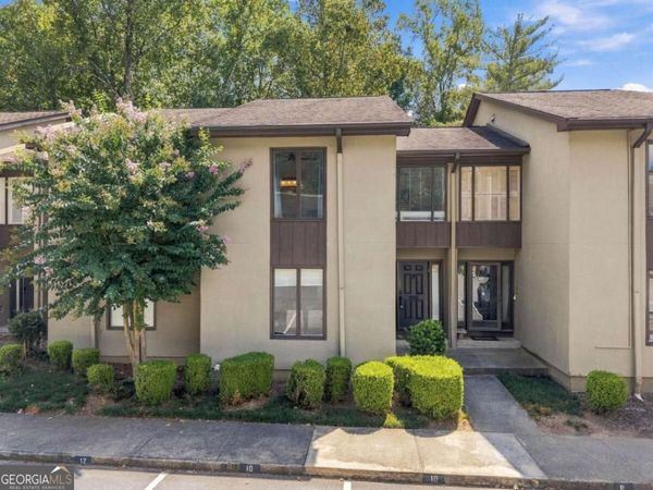 8 Ivy Ridge NE, Atlanta, GA 30342
