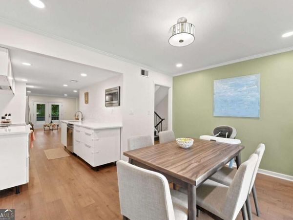 8 Ivy Ridge NE, Atlanta, GA 30342