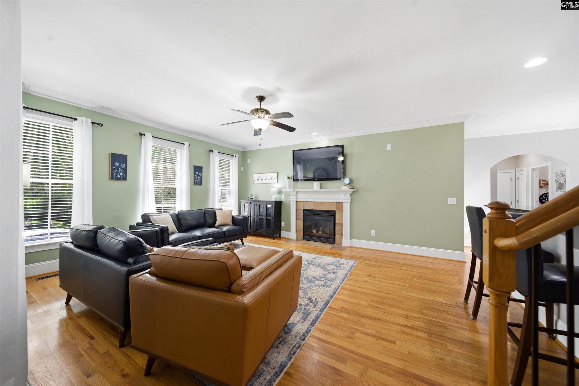 133 Van Der Horst Drive  Photo 4