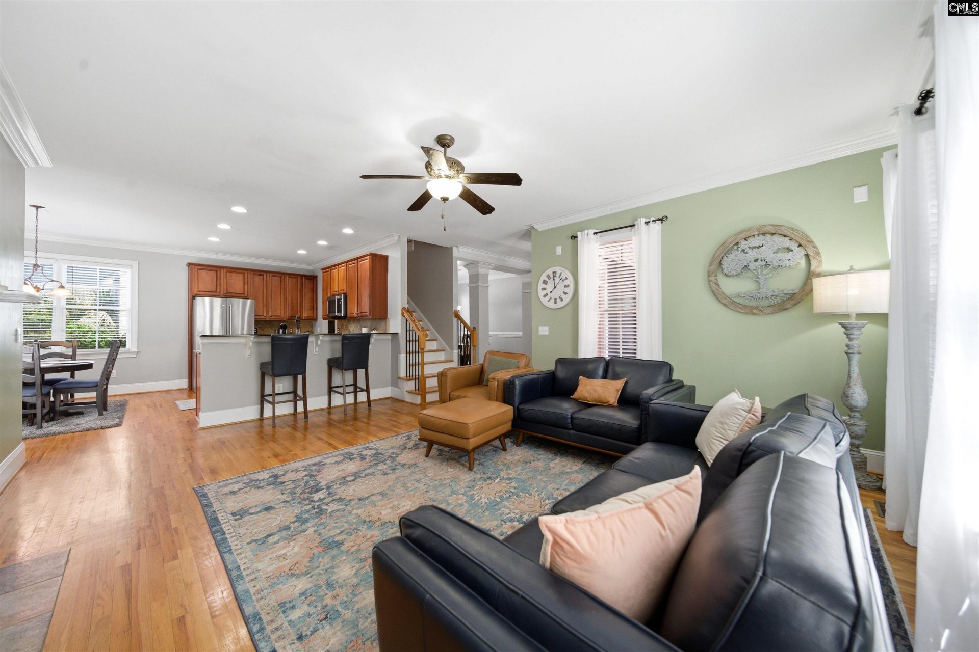 133 Van Der Horst Drive  Photo 5