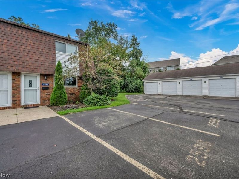 2598 Shakespeare Lane , Avon, OH 44011 Photo 2