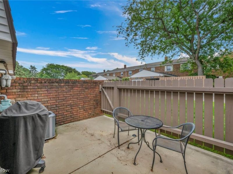 2598 Shakespeare Lane , Avon, OH 44011 Photo 22