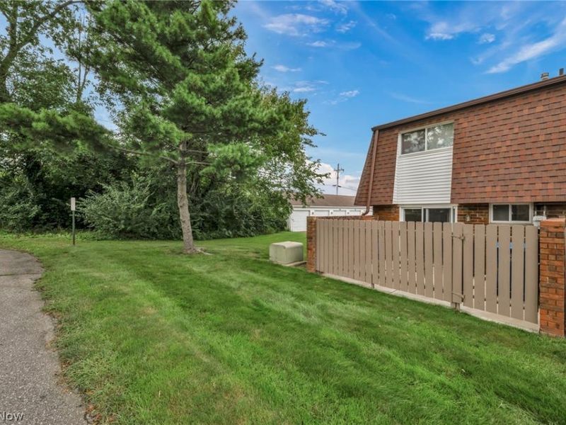 2598 Shakespeare Lane , Avon, OH 44011 Photo 24
