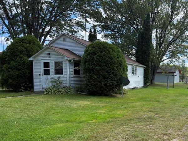 450 E Crumb Street, Gilman, WI 54433