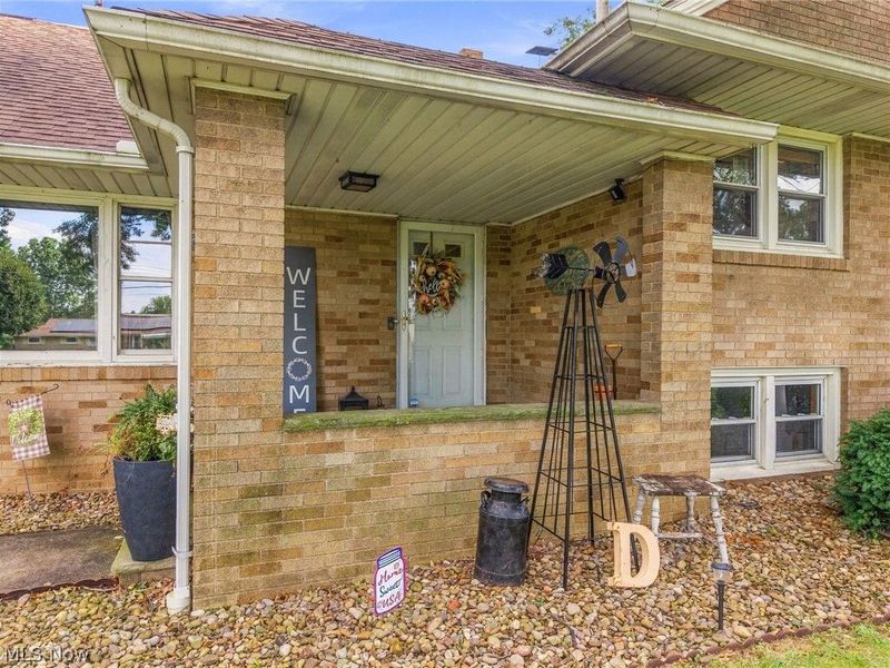 3158 SW Rusty Avenue SW, Canton, OH 44706 Photo 3