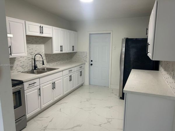 3070 NW 97th St, Miami, FL 33147