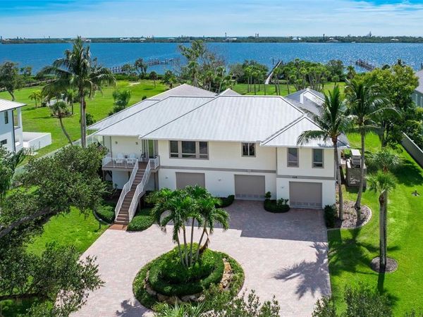 1115 BAYSHORE DRIVE , ENGLEWOOD, FL 34223