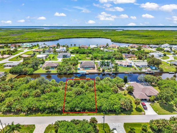 17157 CANARY LANE , PORT CHARLOTTE, FL 33948