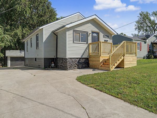 3213 SW 7th Street, Des Moines, IA 50315