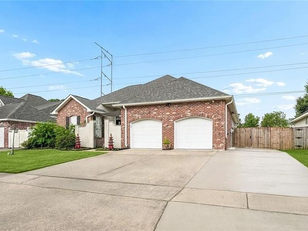 309 SPARTAN Loop , Slidell, LA 70458