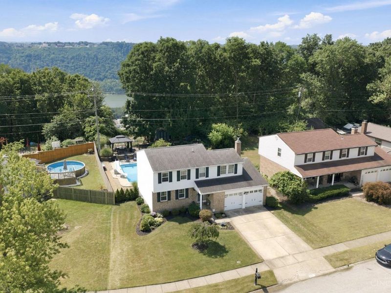 4977 Francisview Drive, Delhi Township, OH 45238 Photo 2