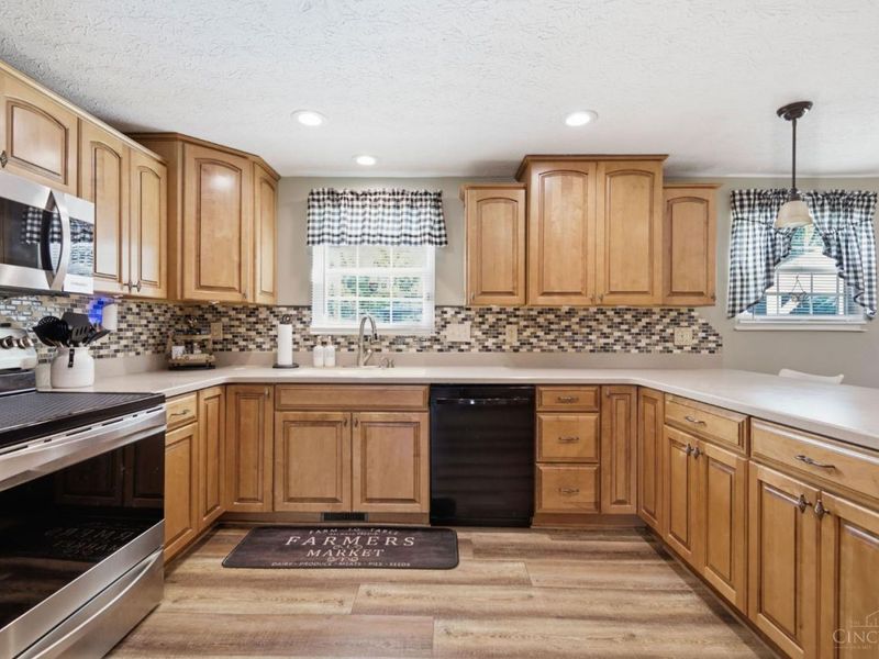 4977 Francisview Drive, Delhi Township, OH 45238 Photo 9