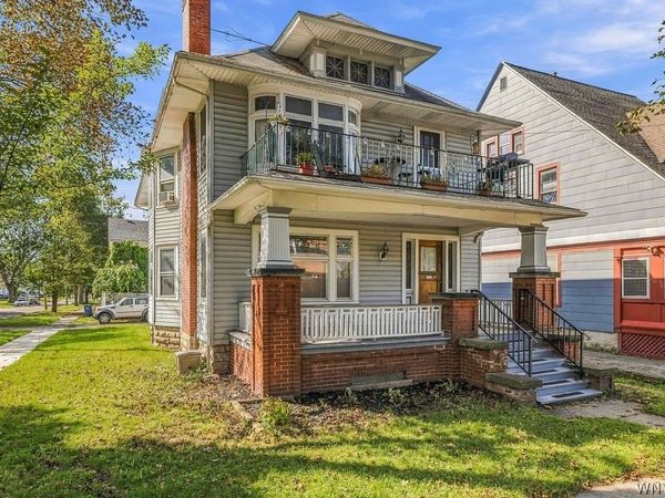 123 High Street , Lockport, NY 14094