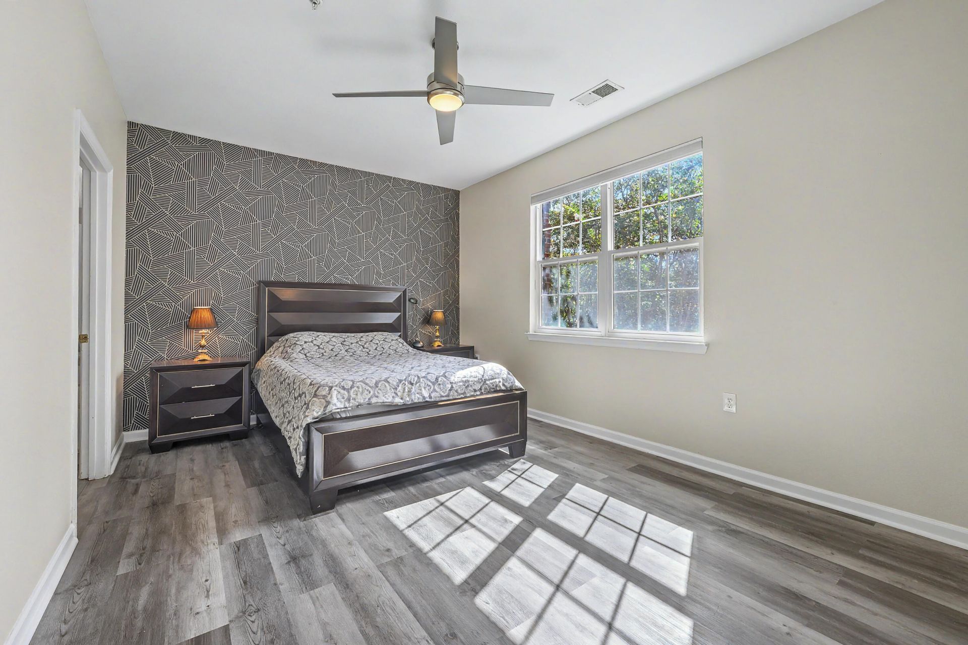 1483 Cambridge Lakes Drive Photo 15