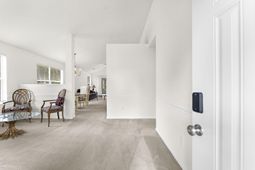 240 Lytham Court photo 4