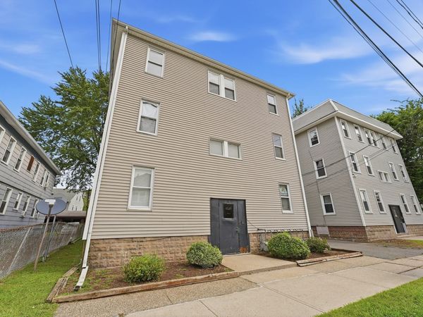 1200 Grattan, Unit 3R, Chicopee, MA 01013