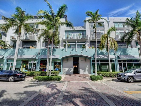 185 NE 4TH Avenue, Unit 204, Delray Beach, FL 33483