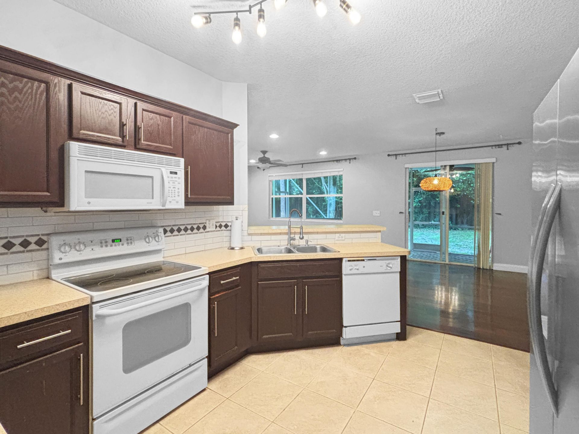 4528 Thornwood Circle, West Palm Beach, FL 33418 Photo