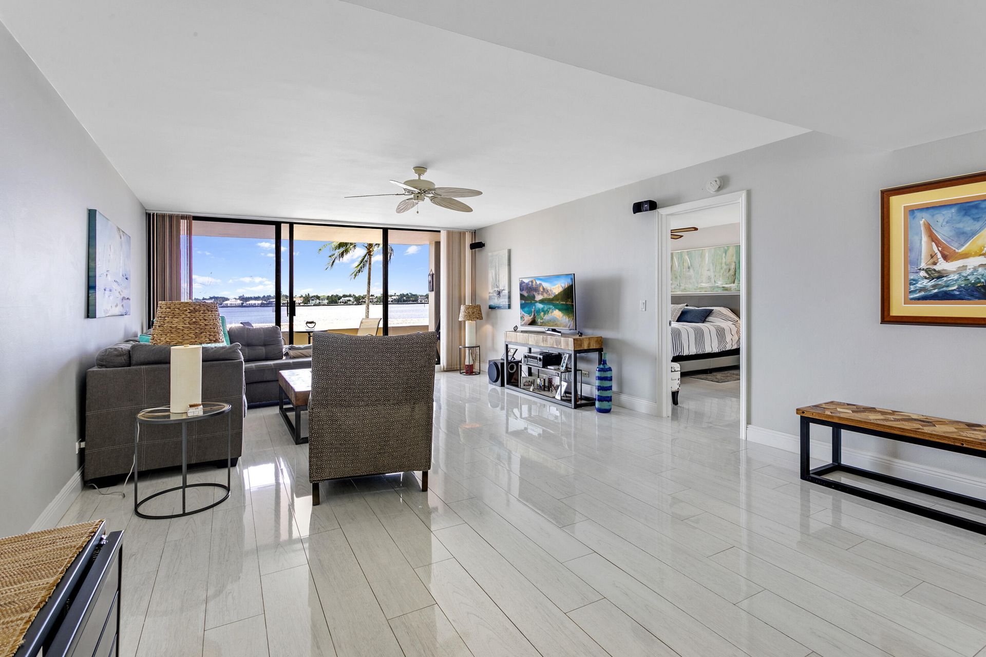 132 Lakeshore Drive, Unit 220, North Palm Beach, FL 33408 Photo