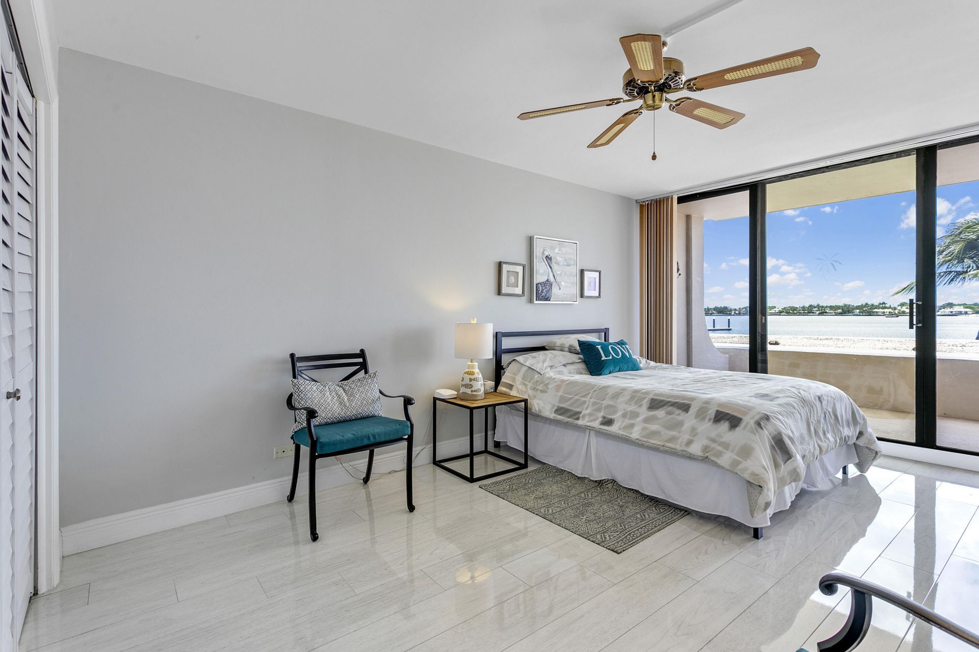 132 Lakeshore Drive, Unit 220, North Palm Beach, FL 33408 Photo