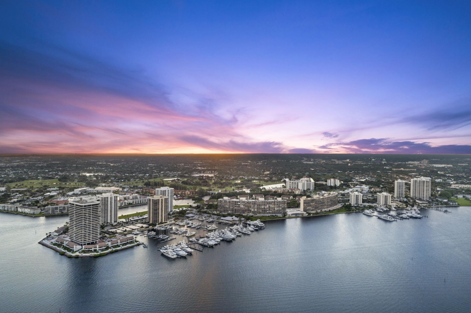 132 Lakeshore Drive, Unit 220, North Palm Beach, FL 33408 Photo