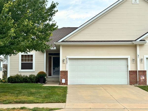 807 W Trace Drive, Polk City, IA 50226