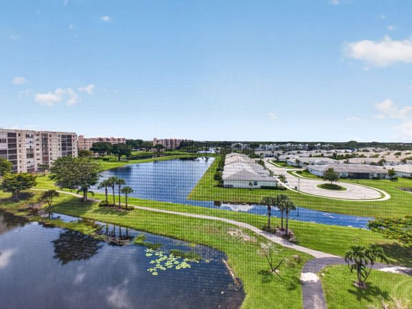 6866 HUNTINGTON Lane, Unit 707, Delray Beach, FL 33446
