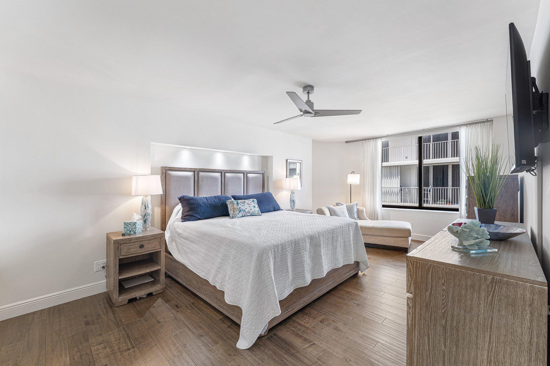 3590 S Ocean Boulevard, Unit 301, South Palm Beach, FL 33480 Photo