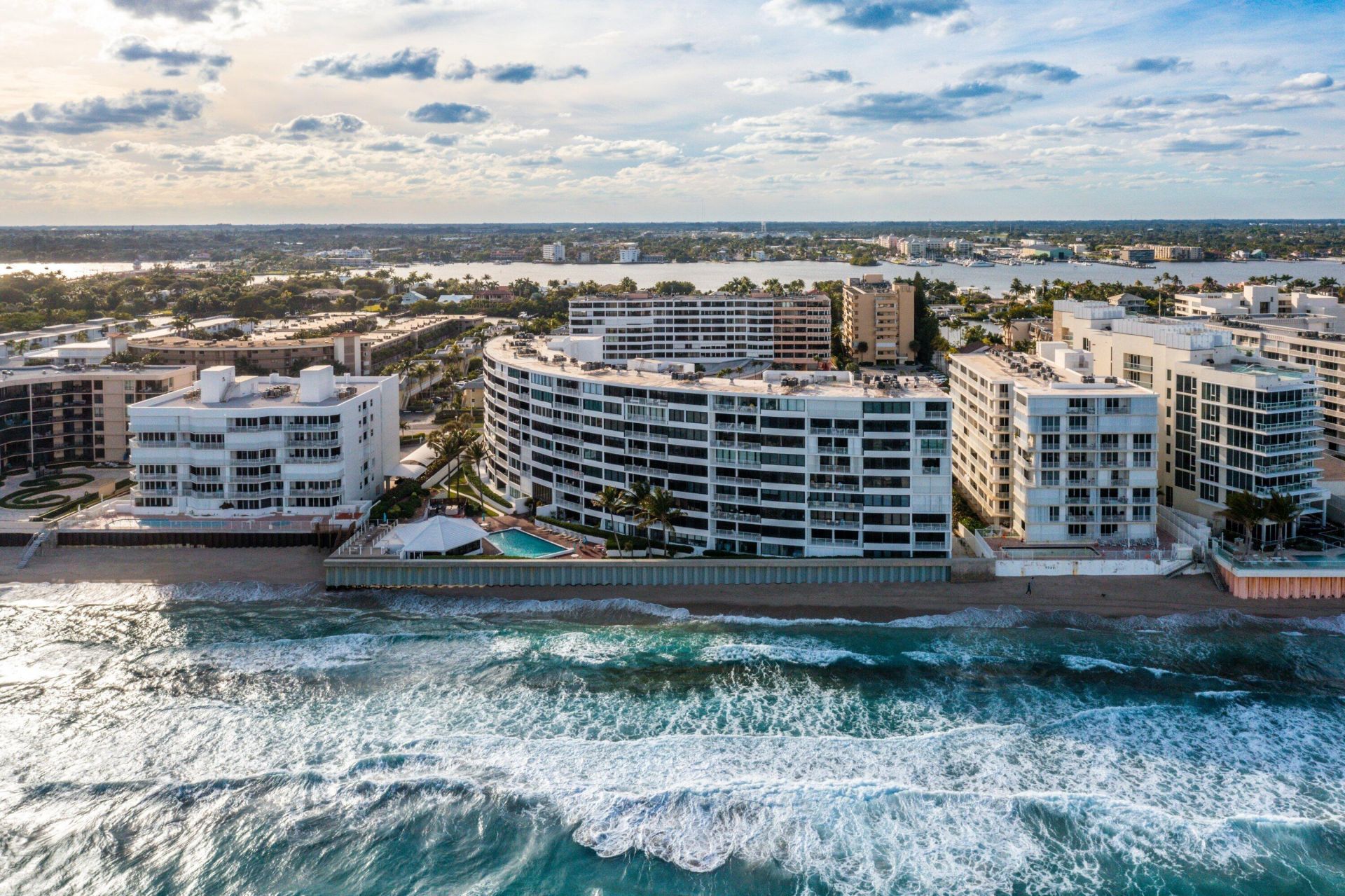 3590 S Ocean Boulevard, Unit 301, South Palm Beach, FL 33480 Photo