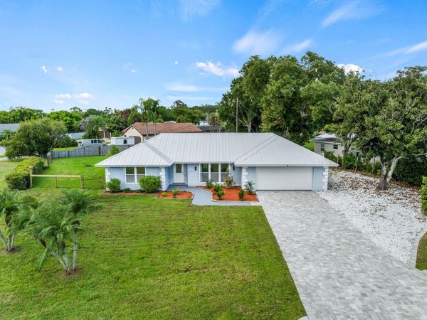 404 21st Street SE, Vero Beach, FL 32962