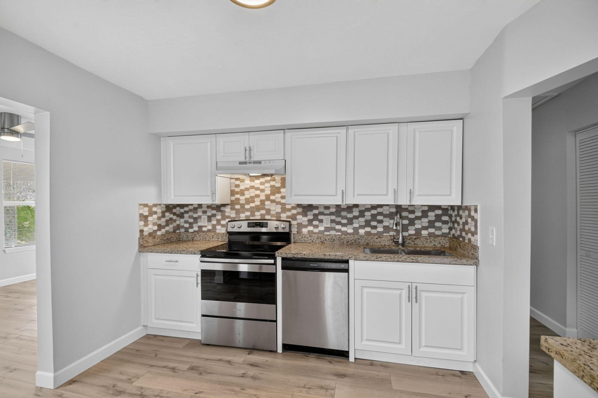 504 N E Street, Lake Worth Beach, FL 33460 Photo