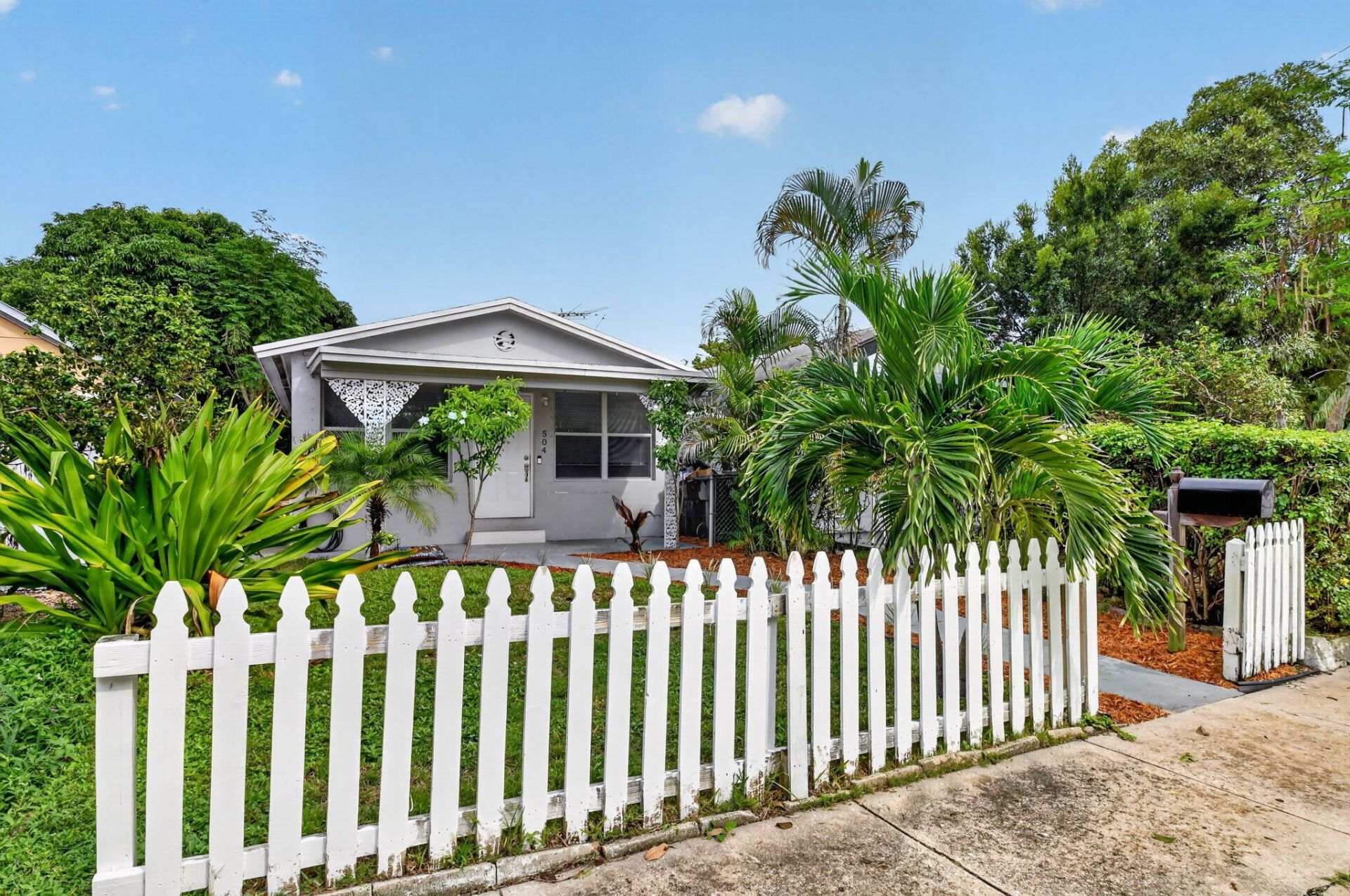 504 N E Street, Lake Worth Beach, FL 33460 Photo