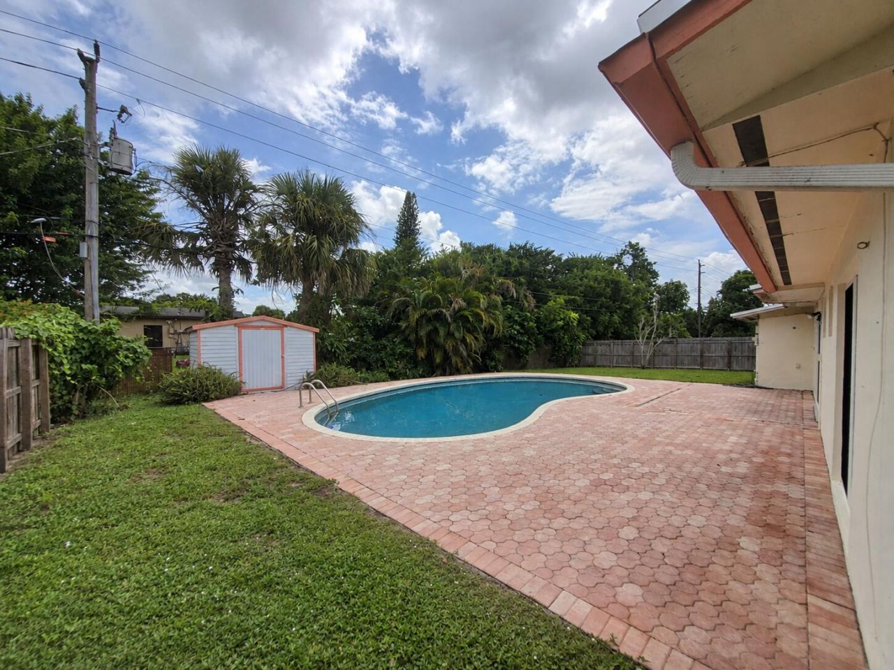 6884 NW 12th Street, Plantation, FL 33313 Photo