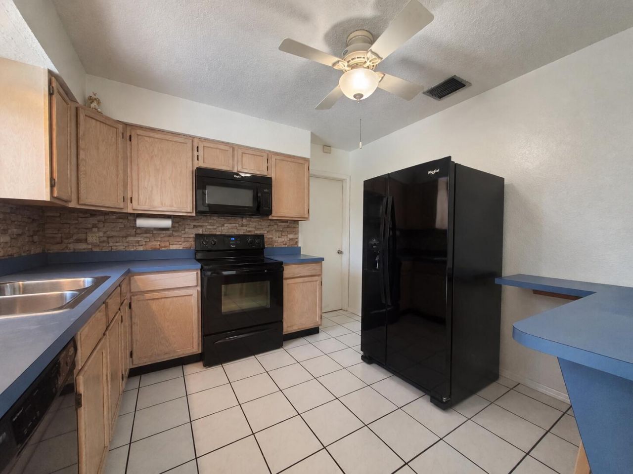 6884 NW 12th Street, Plantation, FL 33313 Photo
