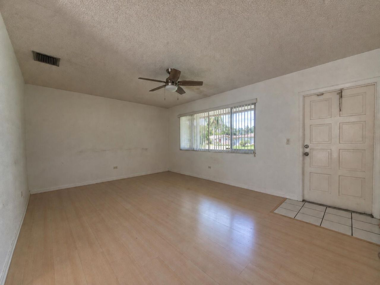 6884 NW 12th Street, Plantation, FL 33313 Photo