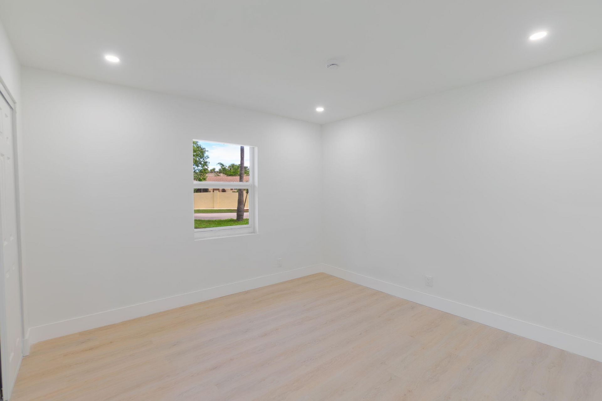 413 N Ware Drive, West Palm Beach, FL 33409 Photo