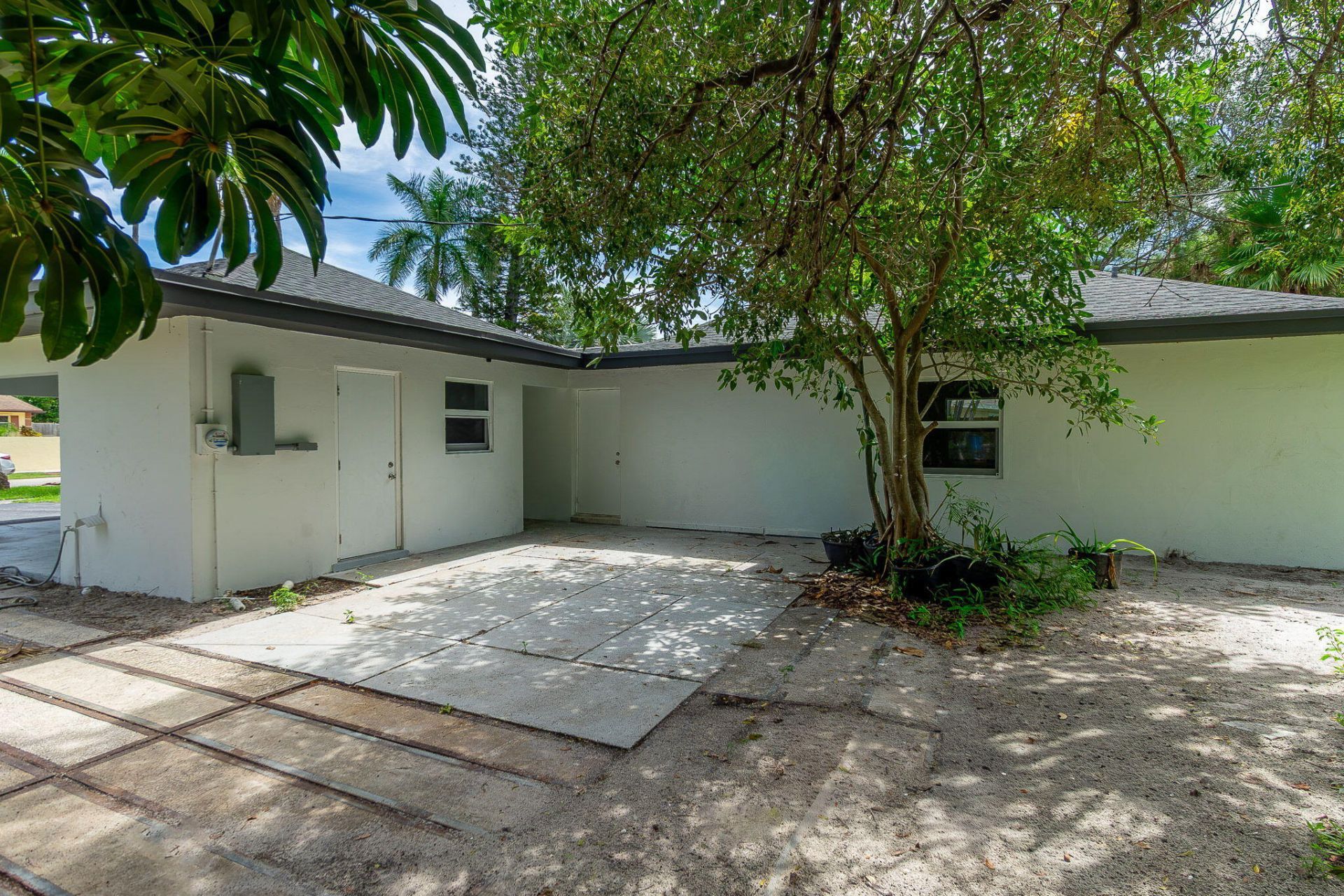 413 N Ware Drive, West Palm Beach, FL 33409 Photo