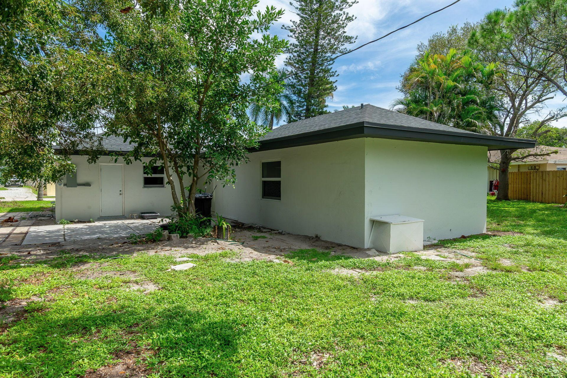 413 N Ware Drive, West Palm Beach, FL 33409 Photo