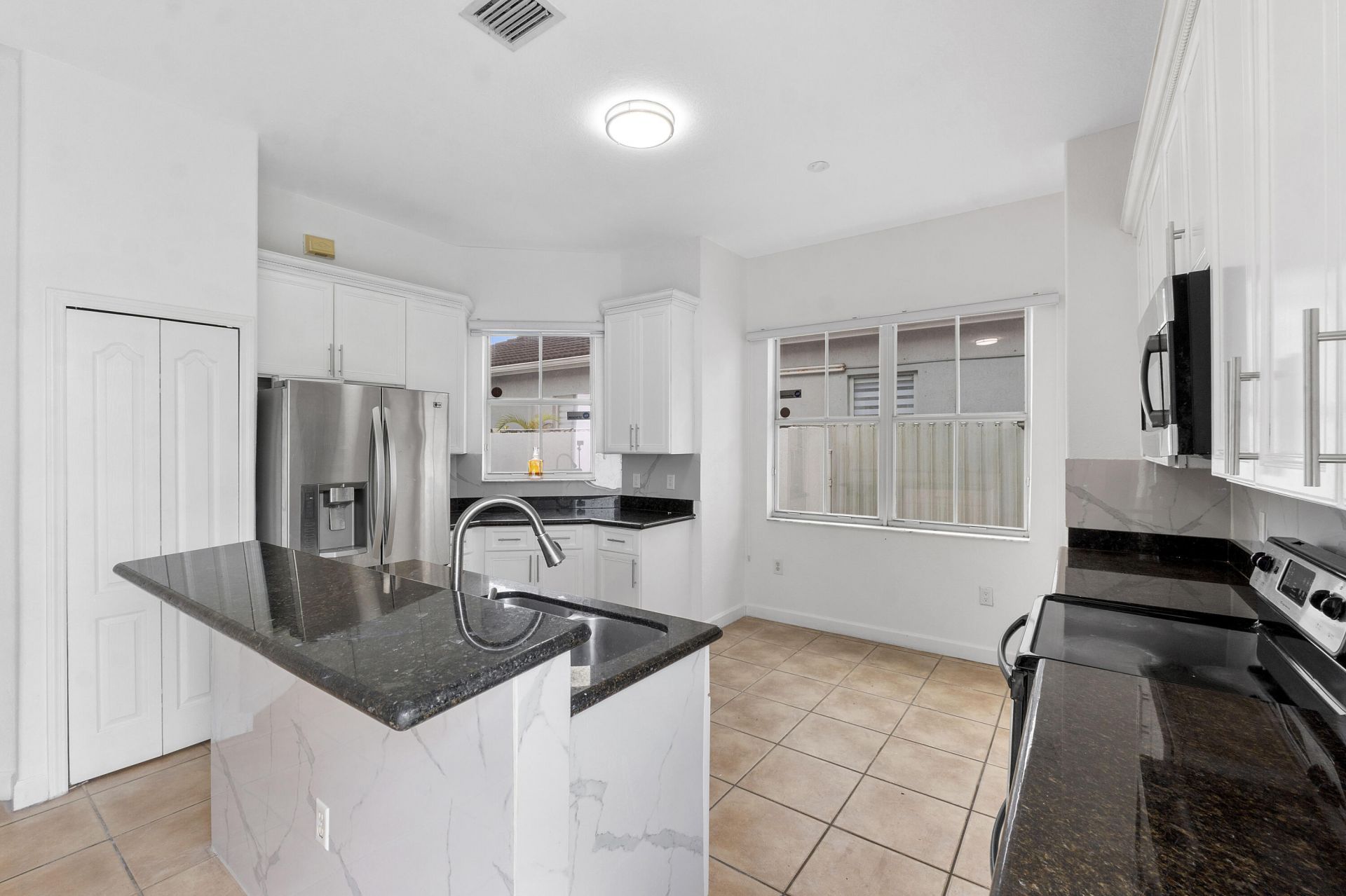 8911 NW 178th Lane, Hialeah, FL 33018 Photo
