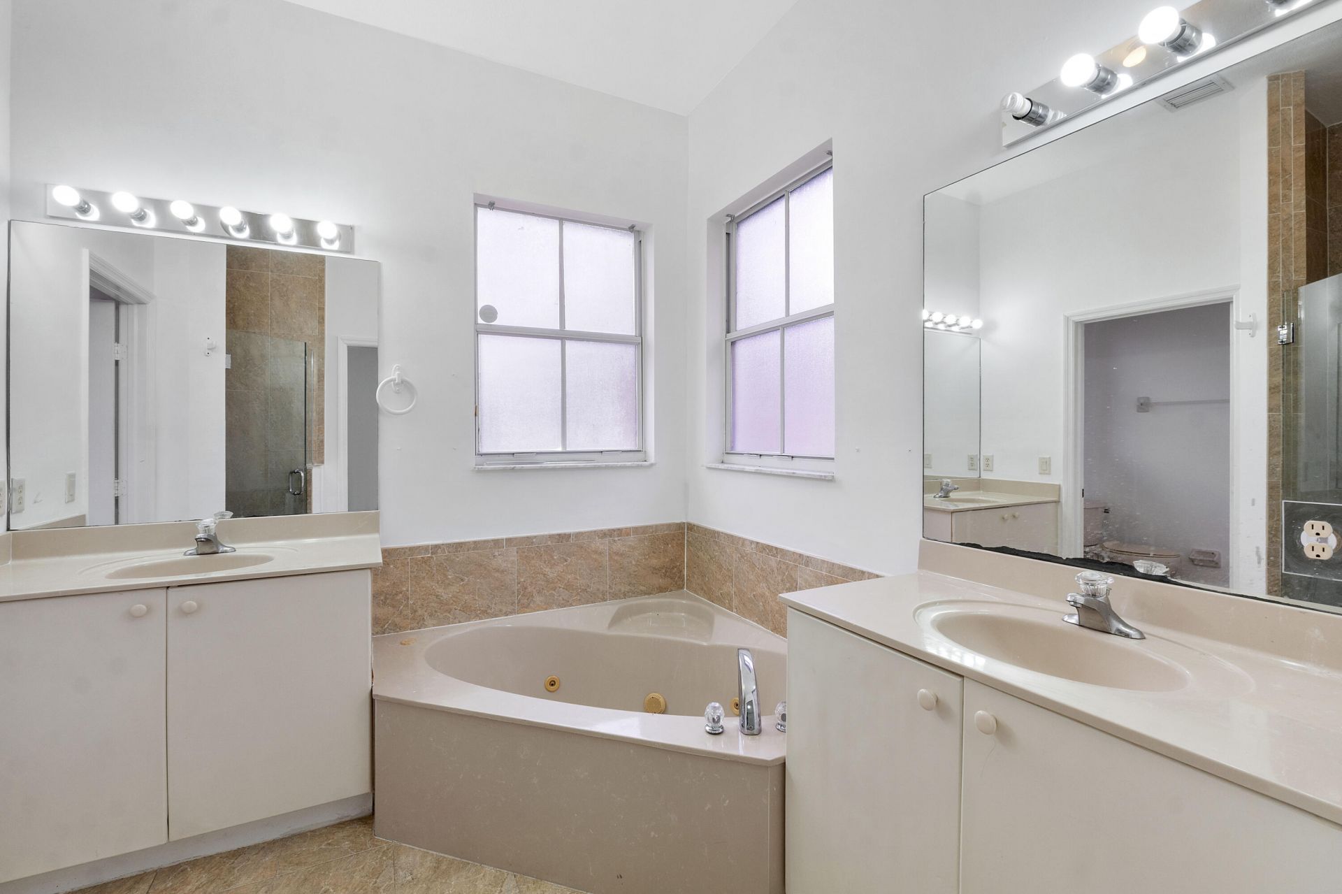 8911 NW 178th Lane, Hialeah, FL 33018 Photo