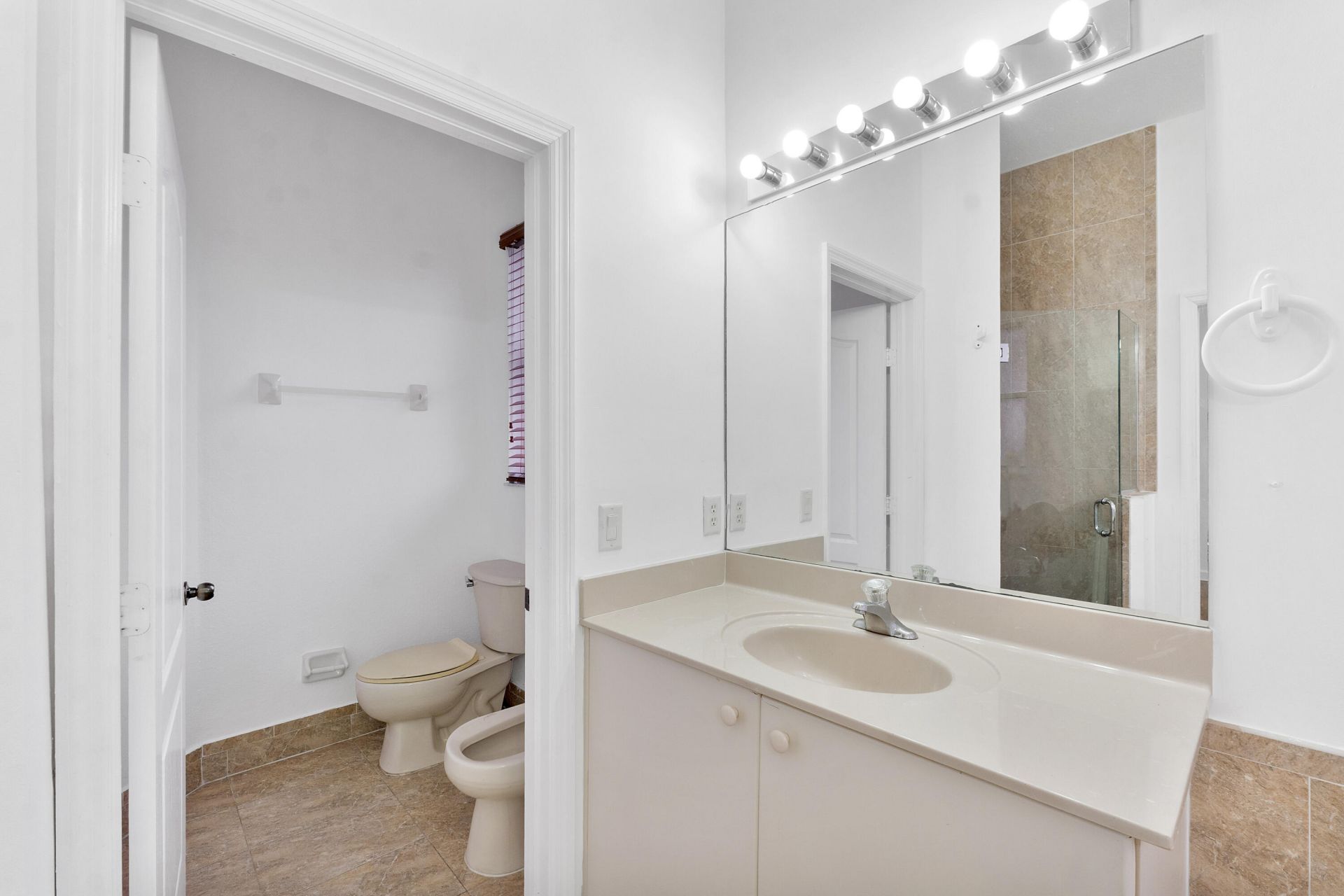 8911 NW 178th Lane, Hialeah, FL 33018 Photo