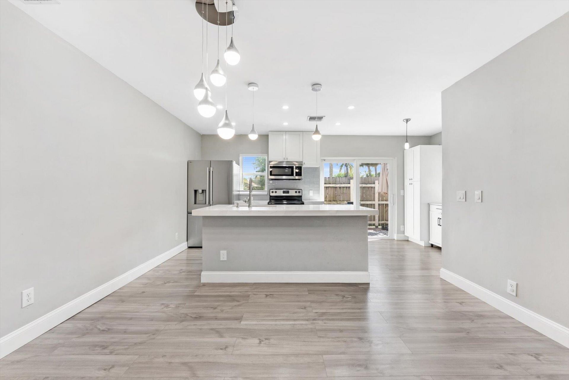 191 SE 1st Circle, Boynton Beach, FL 33435 Photo