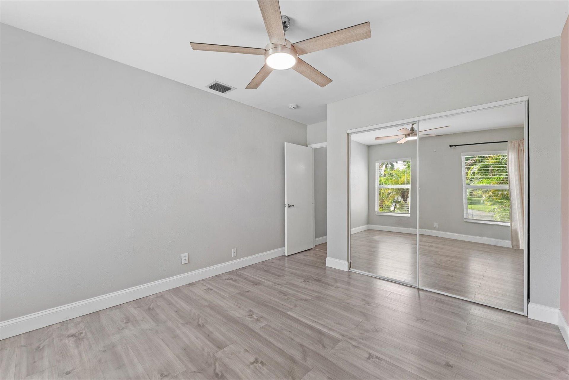 191 SE 1st Circle, Boynton Beach, FL 33435 Photo