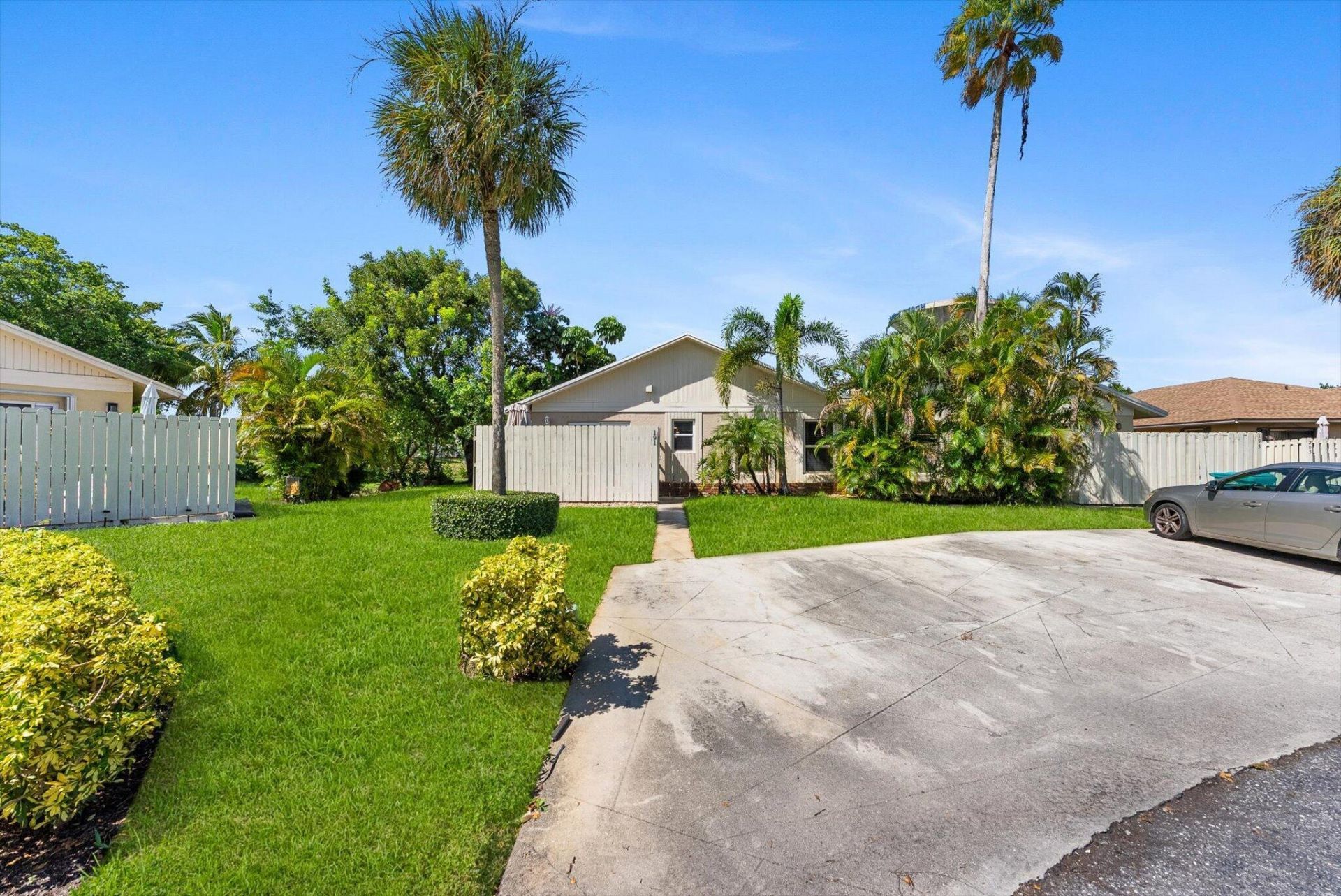 191 SE 1st Circle, Boynton Beach, FL 33435 Photo